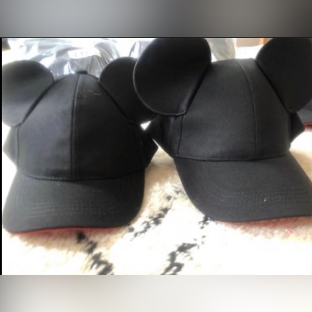 2 large size Mickey hats